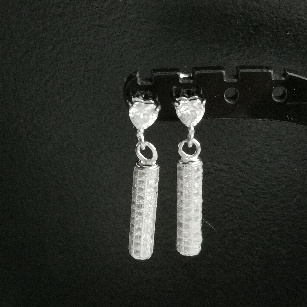 Sterling silver cz Modern linear earrings 🆕
